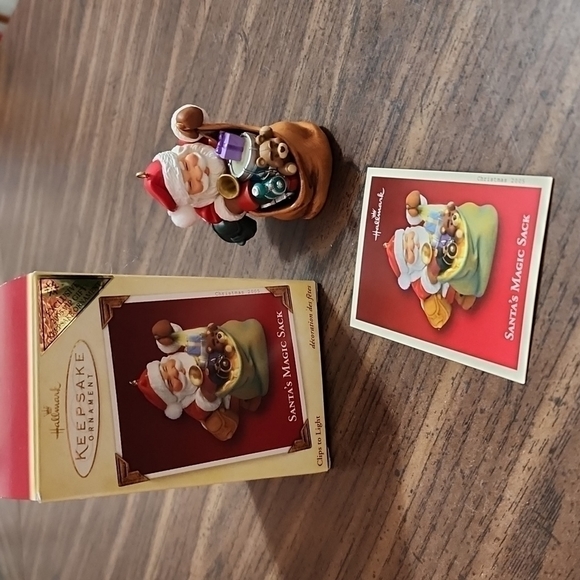 𝅺HALLMARK ornament. Santa's Magic Sack. 2005 VIP gift. christmas. Lights - Picture 1 of 5